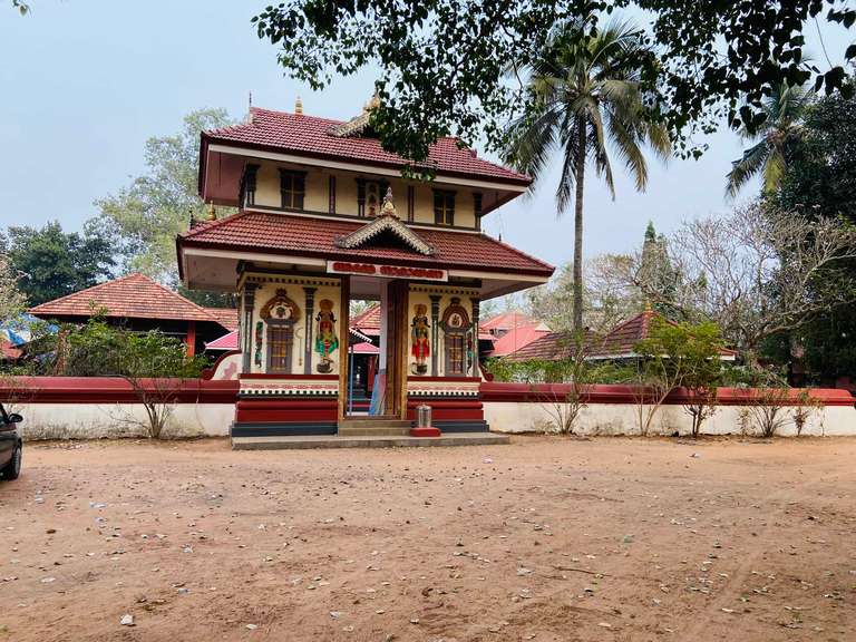 Sree Valiyalukkal Bhagavathi Temple